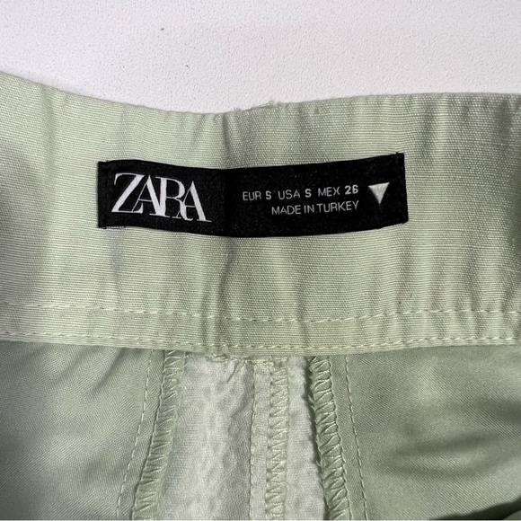 Zara S High Waisted Shorts - Picture 3 of 6